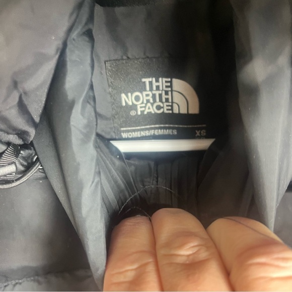 The North Face W Gotham Jacket II size xs  cuddlebugsboutique1925 (1120) - Picture 2 of 3